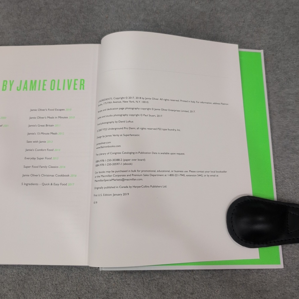 Jamie Oliver 5 Ingredients Quick & Easy Food HC Cookbook 2019 First Edition - Picture 3 of 3